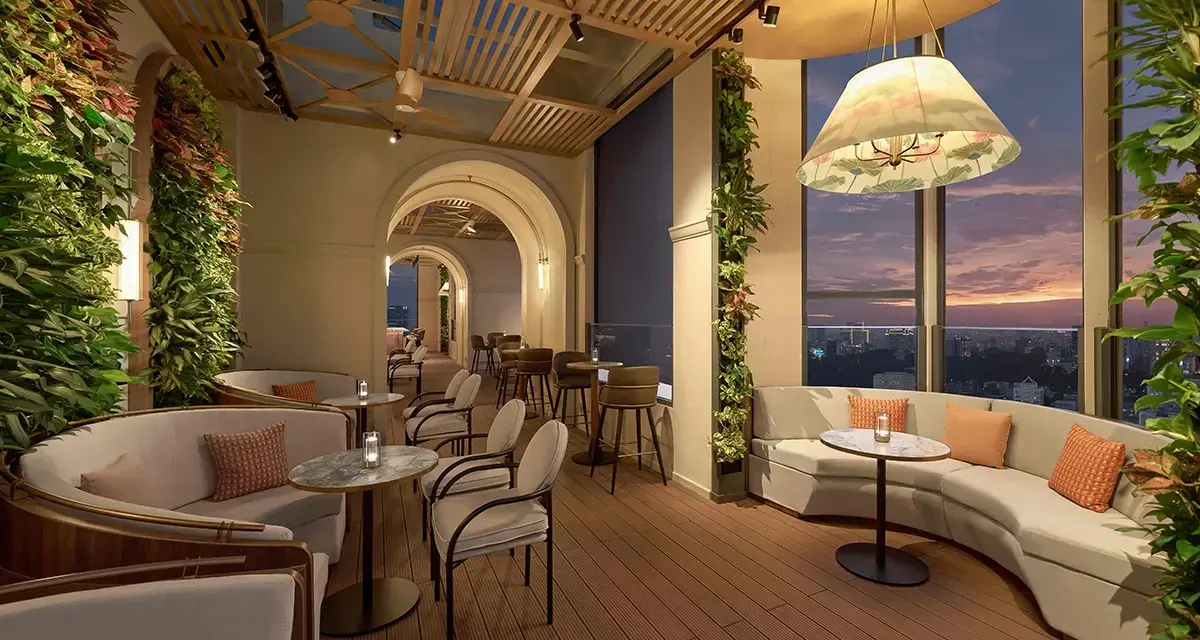 Khám phá 3 rooftop bar sang trọng trên nóc khách sạn 5 sao tại TP.HCM