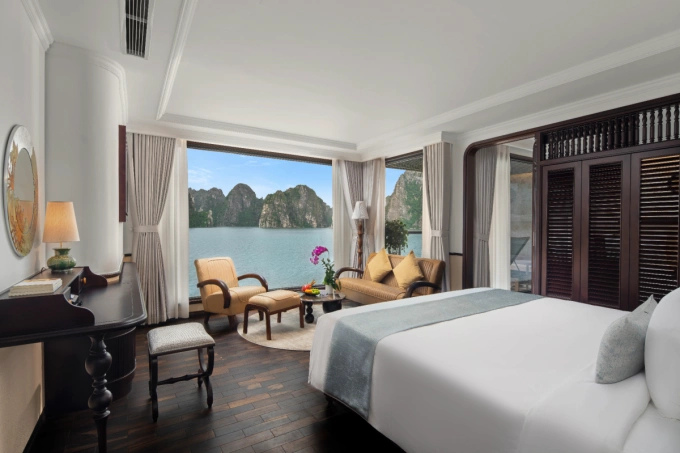 Khám Phá 4 Du Thuyền Sang Trọng Trên Vịnh Lan Hạ