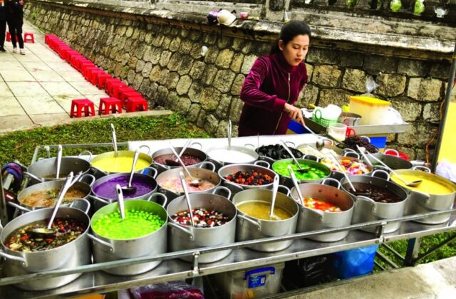 Khám Phá Ẩm Thực Chè Huế: 10 Quán Chè Nổi Tiếng Đậm Đà Hương Vị Cố Đô