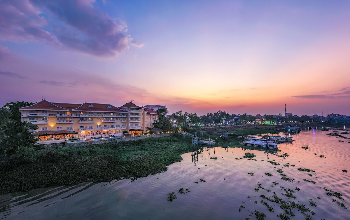 Khám Phá Hai Khách Sạn View Đẹp Giữa Lòng Châu Đốc An Giang