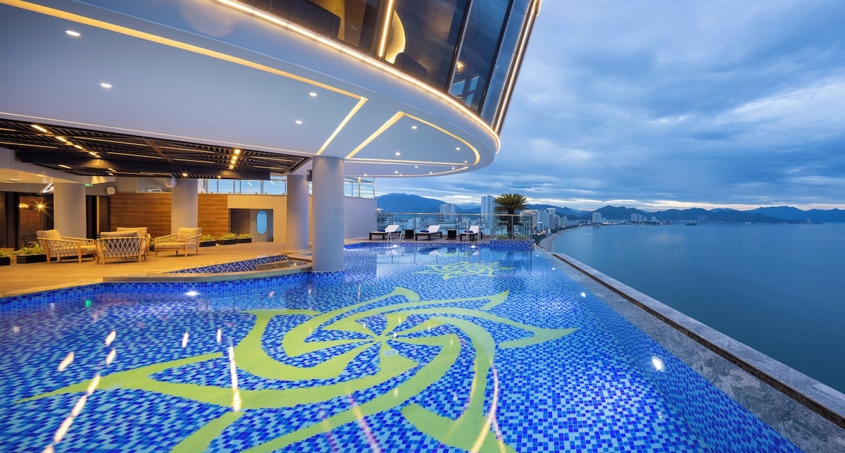 Khám Phá Những Khách Sạn Nha Trang Nổi Bật Với Tiện Ích Đưa Đón Từ TP.HCM