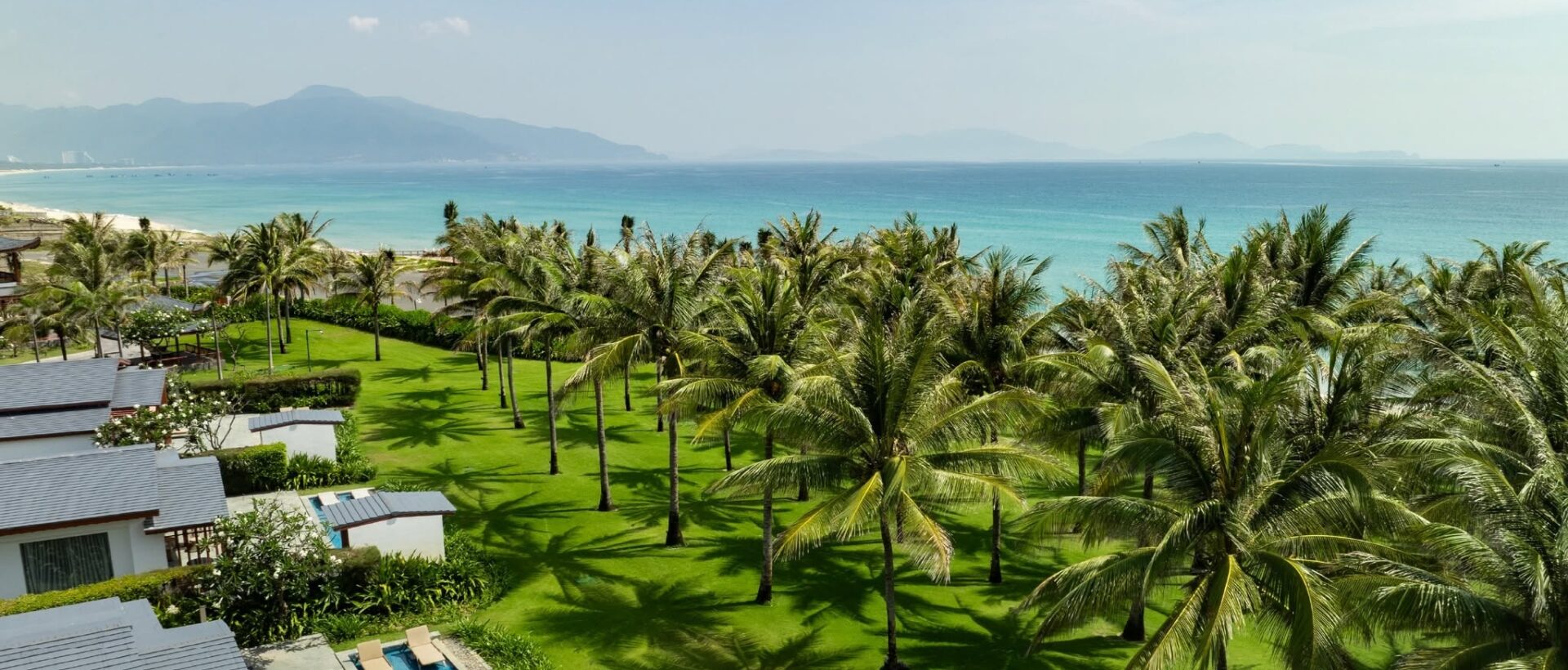 Khám Phá Những Trải Nghiệm Hè Đầy Màu Sắc Tại Cam Ranh