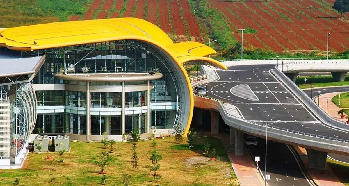 Sân bay Liên Khương và vai trò quan trọng trong phát triển du lịch Đà Lạt